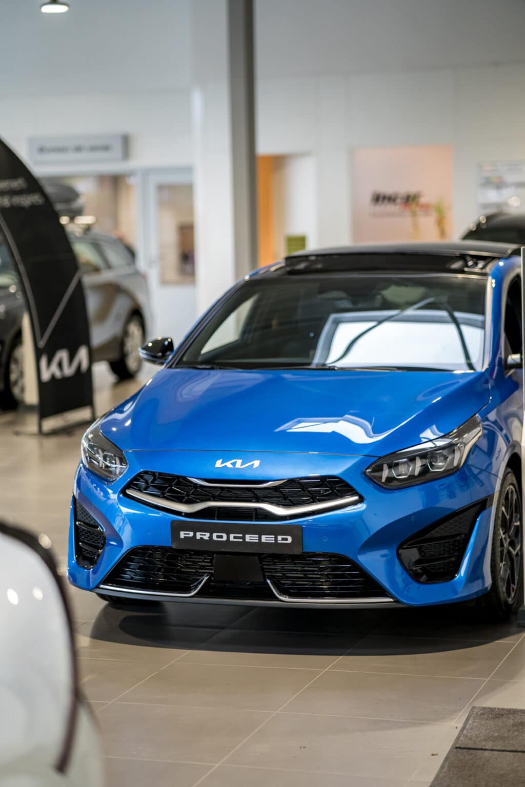 Break sportif Kia Proceed en vente chez Incar Motor à Liège, alliant design élégant et performances dynamiques.