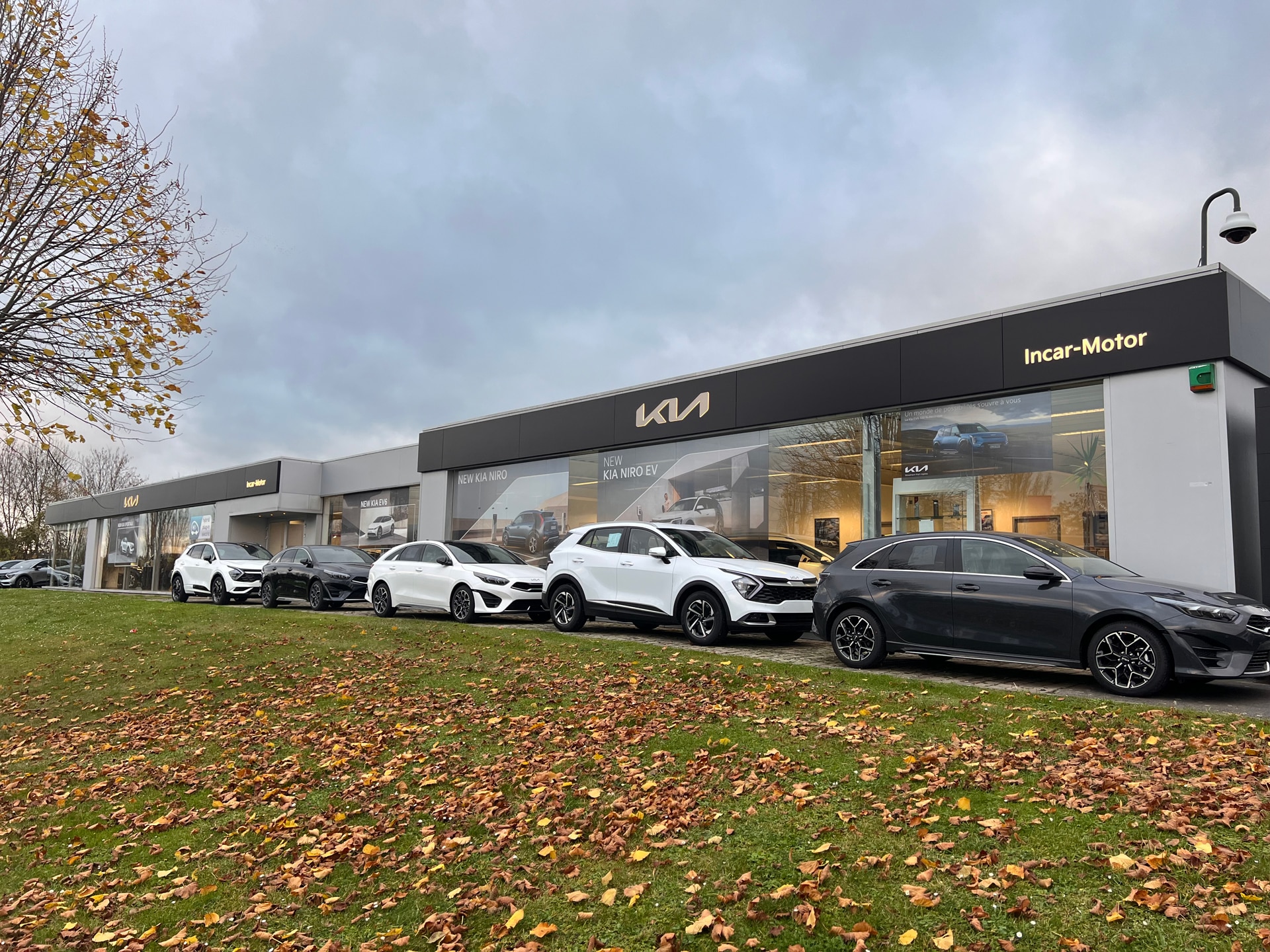 Garage auto Incar Motor à Seraing, concessionnaire Kia, spécialisé en réparation de voiture, entretien automobile, et vente de véhicules Kia